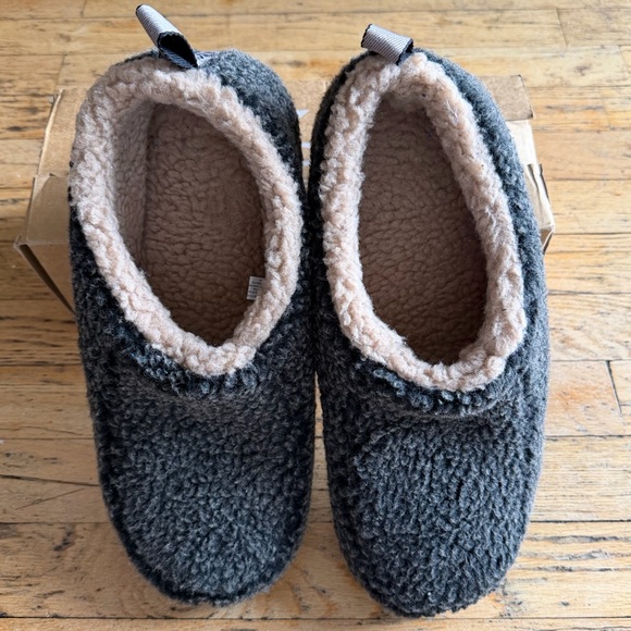 BNIB Never Worn Men’s Rockdove Sherpa Memory Foam Slippers - Picture 4 of 11